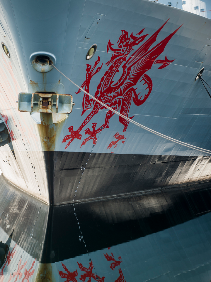 HMS Dragon (D35) Royal Navy Type 45 Destroyer Bow Reflections Photo Print Wall Art Decor Posters, Prints, & Visual Artwork Hampshire Prints 6 x 4 No Frame No