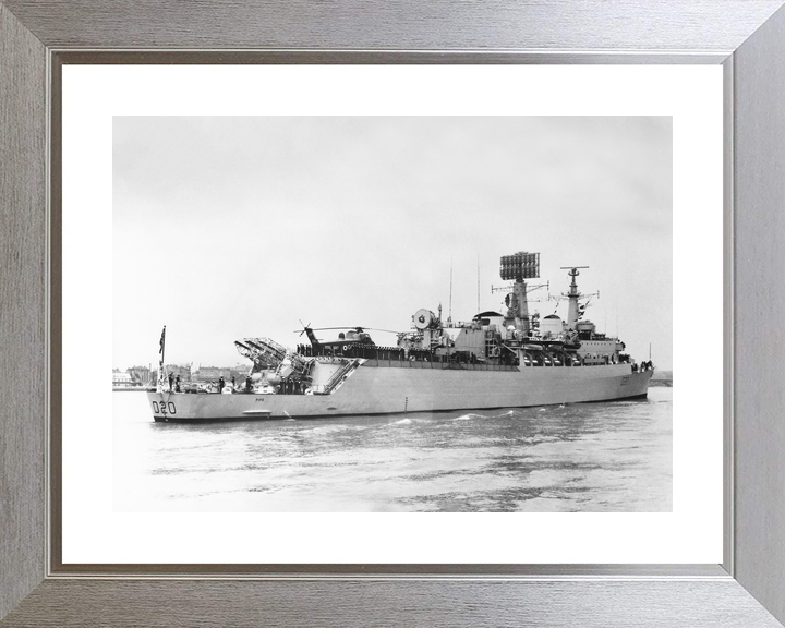 HMS Fife (D20) Royal Navy County Class Destroyer Entering Harbour Photo Print Wall Art Decor - Posters, Prints, & Visual Artwork - by Hampshire Prints (image 6 of 9)