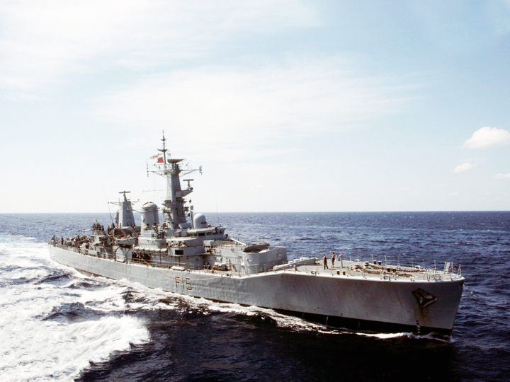 HMS Euryalus (F15) Royal Navy Leander Class Frigate Underway Photo Print Wall Art Decor - Posters, Prints, & Visual Artwork - by Hampshire Prints (image 1 of 9)