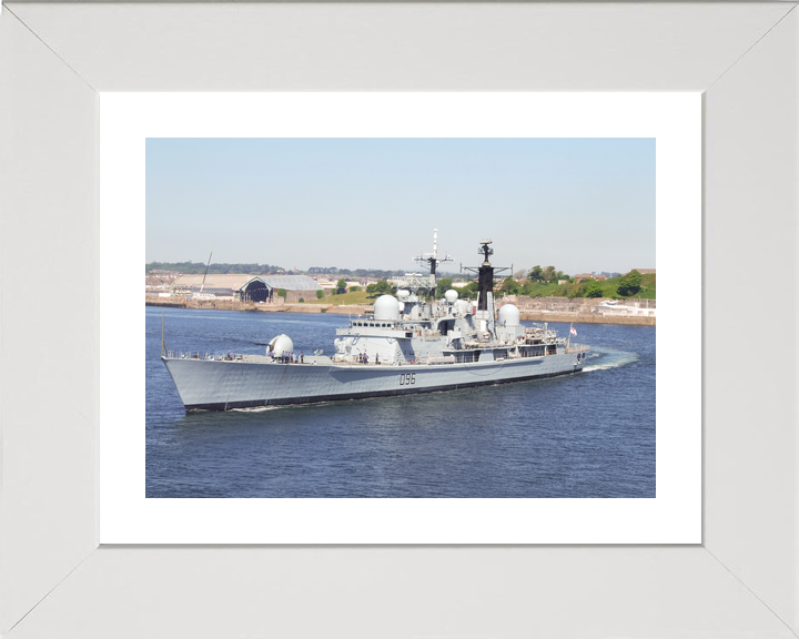 HMS Gloucester (D96) Royal Navy Type 42 Destroyer Turing to Starboard Photo Print Wall Art Decor - Posters, Prints, & Visual Artwork - by Hampshire Prints (image 4 of 9)