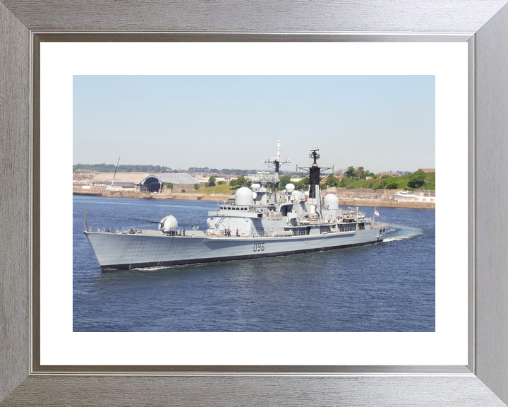 HMS Gloucester (D96) Royal Navy Type 42 Destroyer Turing to Starboard Photo Print Wall Art Decor - Posters, Prints, & Visual Artwork - by Hampshire Prints (image 6 of 9)