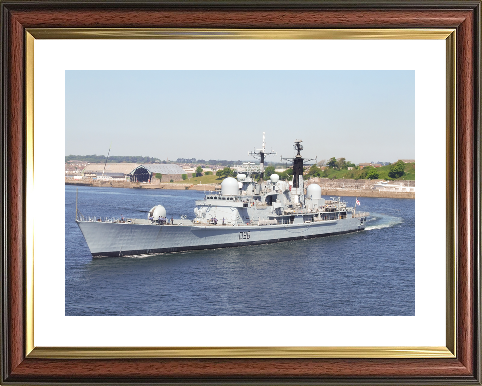 HMS Gloucester (D96) Royal Navy Type 42 Destroyer Turing to Starboard Photo Print Wall Art Decor - Posters, Prints, & Visual Artwork - by Hampshire Prints (image 8 of 9)