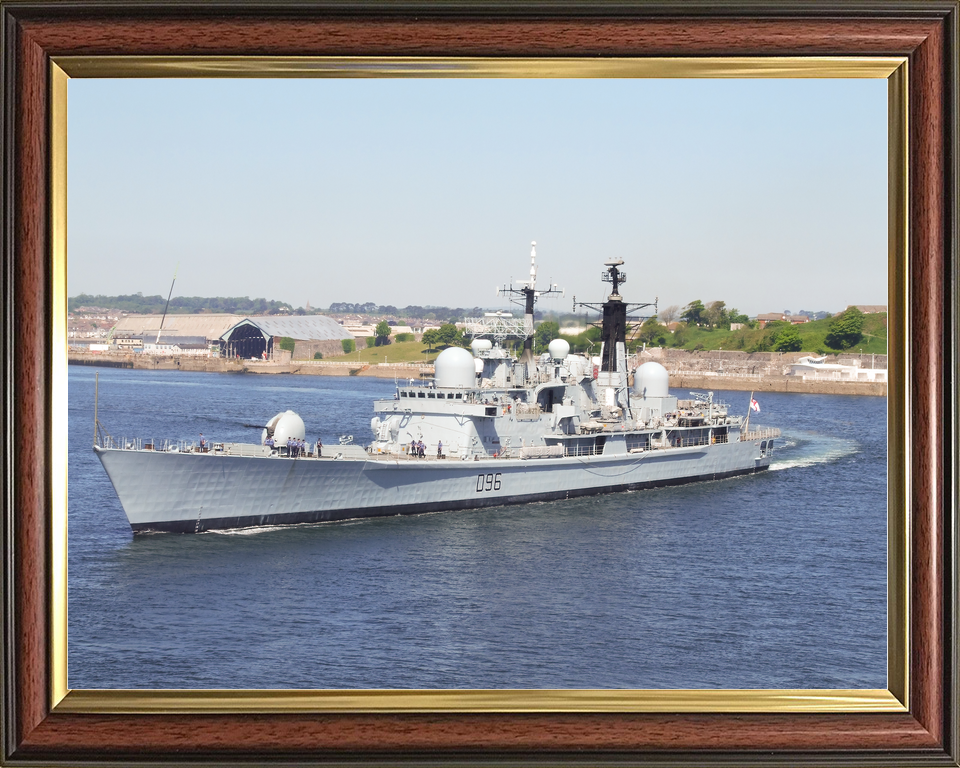 HMS Gloucester (D96) Royal Navy Type 42 Destroyer Turing to Starboard Photo Print Wall Art Decor - Posters, Prints, & Visual Artwork - by Hampshire Prints (image 9 of 9)