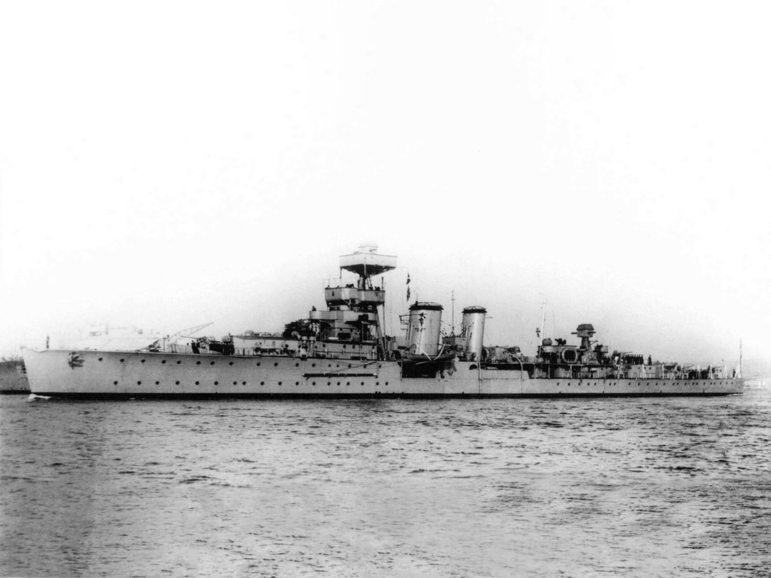 HMS Curlew (D42) Royal Navy C Class Cruiser Port Side View Photo Print Wall Art Decor Posters, Prints, & Visual Artwork Hampshire Prints 6 x 4 No Frame No