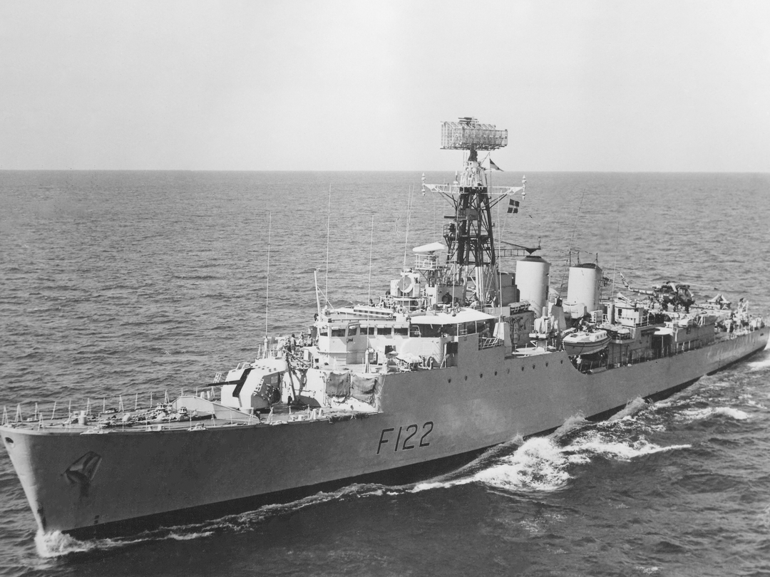 HMS Gurkha (F122) Royal Navy Tribal Class Frigate High Port Side View Photo Print Wall Art Decor - Posters, Prints, & Visual Artwork - by Hampshire Prints (image 1 of 9)