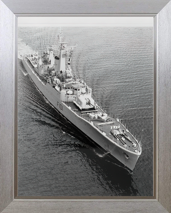 HMS Yarmouth F101 Rothesay Class Frigate Starboard Bow View Photo Print - Posters, Prints, & Visual Artwork - by Hampshire Prints (image 7 of 9)
