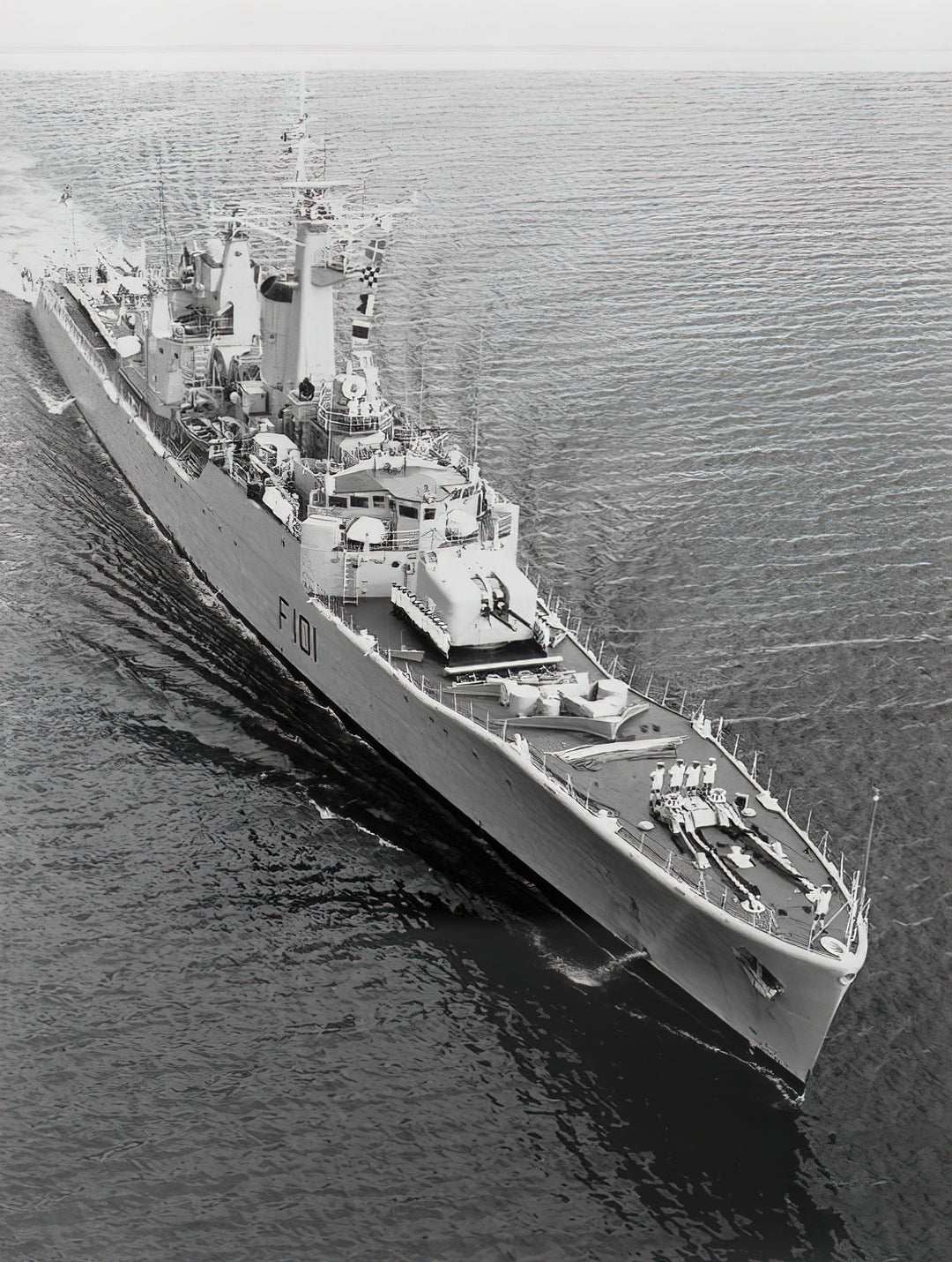 HMS Yarmouth F101 | Photo Print | Framed Print | Rothesay Class | Frigate | Royal Navy Hampshire Prints