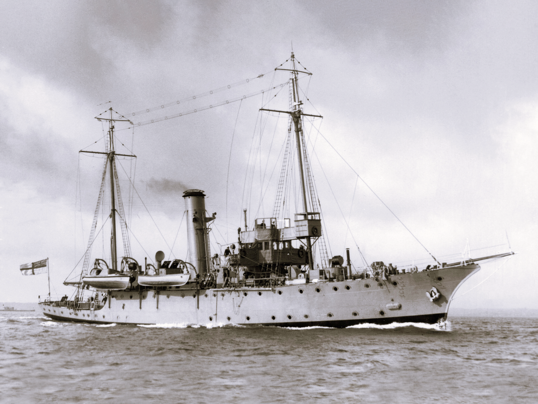 HMS Adamant (1911) Royal Navy Submarine Depot ship Photo Print Starboard View Wall Art Posters, Prints, & Visual Artwork Hampshire Prints 6 x 4 No Frame No