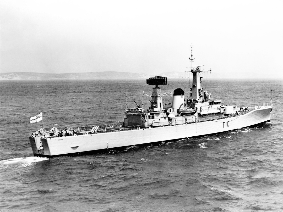 HMS Aurora (F10) Royal Navy Leander Class Frigate Underway Starboard View Photo Print Wall Art Decor Posters, Prints, & Visual Artwork Hampshire Prints 6 x 4 No Frame No