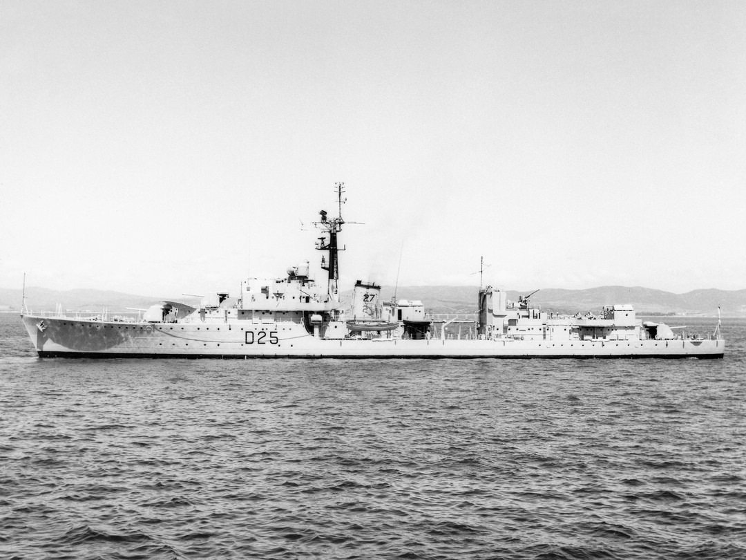 HMS Carysfort (D25) Royal Navy C Class Destroyer Port Side View Photo Print Wall Art Decor Posters, Prints, & Visual Artwork Hampshire Prints 6 x 4 No Frame No