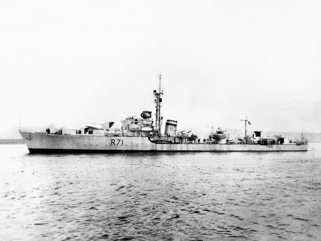 HMS Constance (R71) Royal Navy C Class Destroyer Port Beam View Photo Print Wall Art Decor Posters, Prints, & Visual Artwork Hampshire Prints 6 x 4 No Frame No
