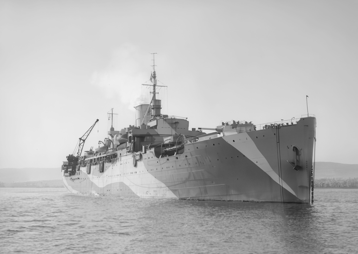 HMS Corfu (1943) Royal Navy Merchant Cruiser Starboard Bow View Photo Print Wall Art Decor Posters, Prints, & Visual Artwork Hampshire Prints 6 x 4 No Frame No