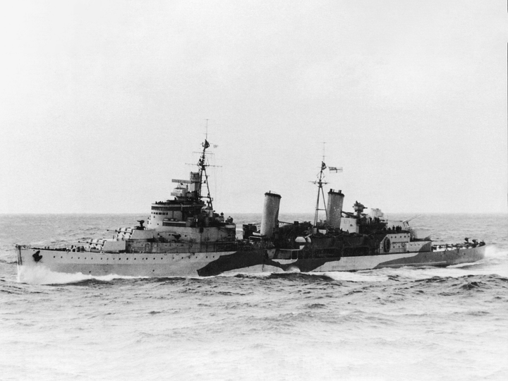 HMS Edinburgh (16) Royal Navy Town Class Light Cruiser Port Side Photo Print Wall Art Decor Posters, Prints, & Visual Artwork Hampshire Prints 6 x 4 No Frame No
