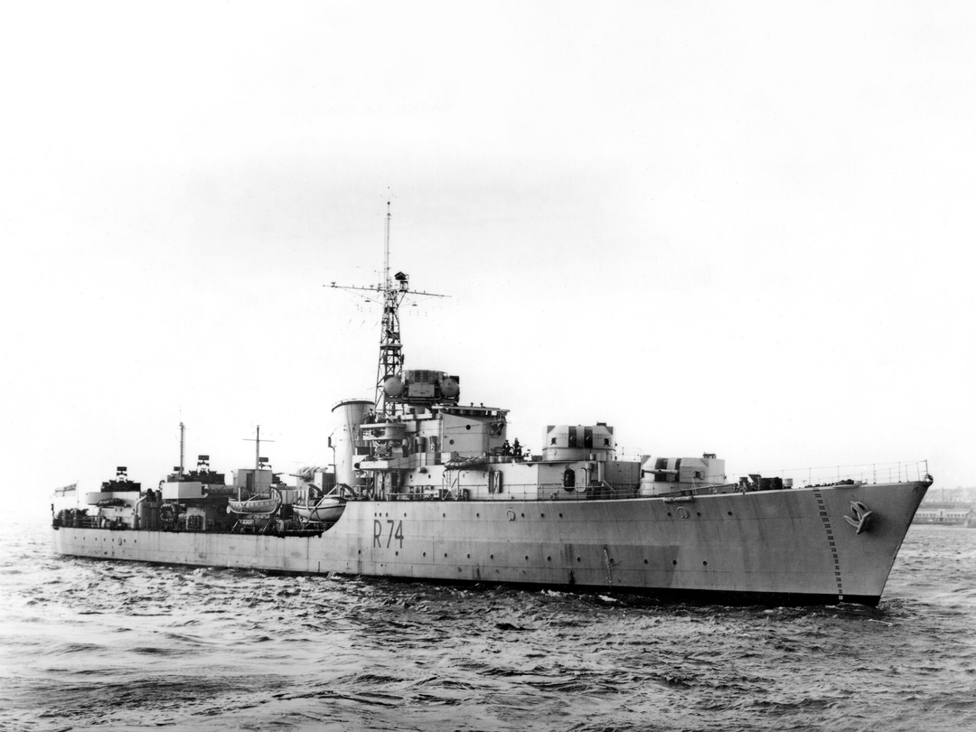 HMS Hogue (D74) Royal Navy Battle Class Destroyer Starboard View Photo Print Wall Art Decor - Posters, Prints, & Visual Artwork - by Hampshire Prints (image 1 of 9)