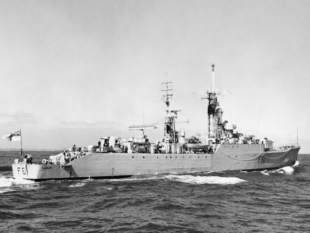 HMS Llandaff F61 Salisbury Class Frigate 1958 Photo Print - Posters, Prints, & Visual Artwork - by Hampshire Prints (image 1 of 9)
