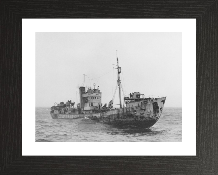 HMS Northern Pride FY105 Fish Class ASW Trawler 1937 Photo Print - Posters, Prints, & Visual Artwork - by Hampshire Prints (image 2 of 9)