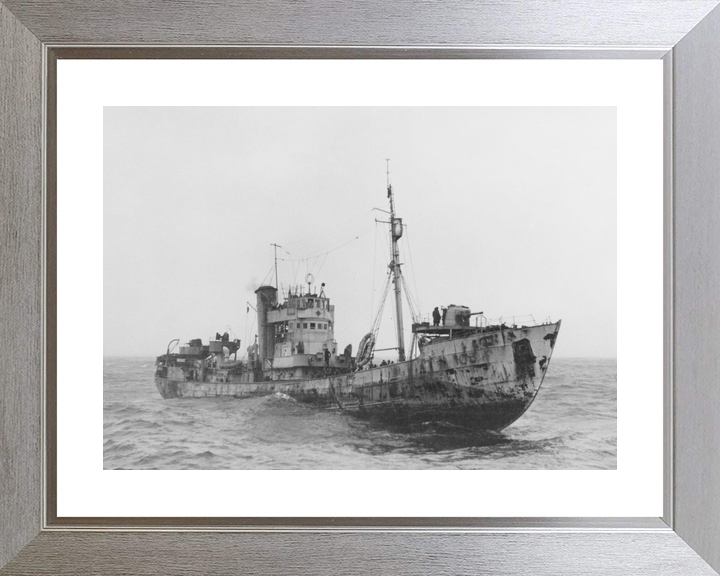 HMS Northern Pride FY105 Fish Class ASW Trawler 1937 Photo Print - Posters, Prints, & Visual Artwork - by Hampshire Prints (image 6 of 9)