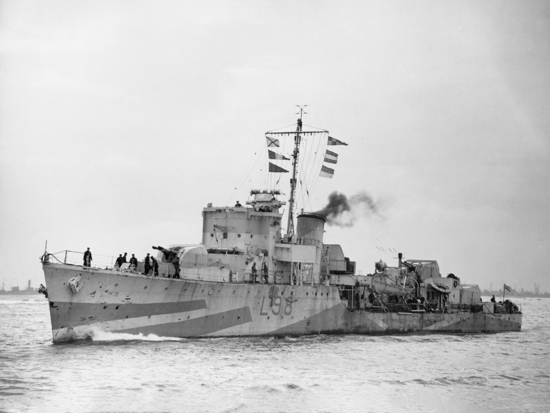 HMS Oakley L98 Hunt Class Destroyer March 1943 Photo Print - Posters, Prints, & Visual Artwork - by Hampshire Prints (image 1 of 9)