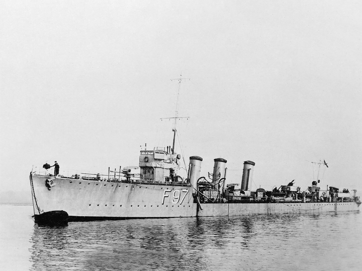 HMS Redgauntlet F97 R Class Destroyer 1918 Photo Print - Posters, Prints, & Visual Artwork - by Hampshire Prints (image 1 of 9)