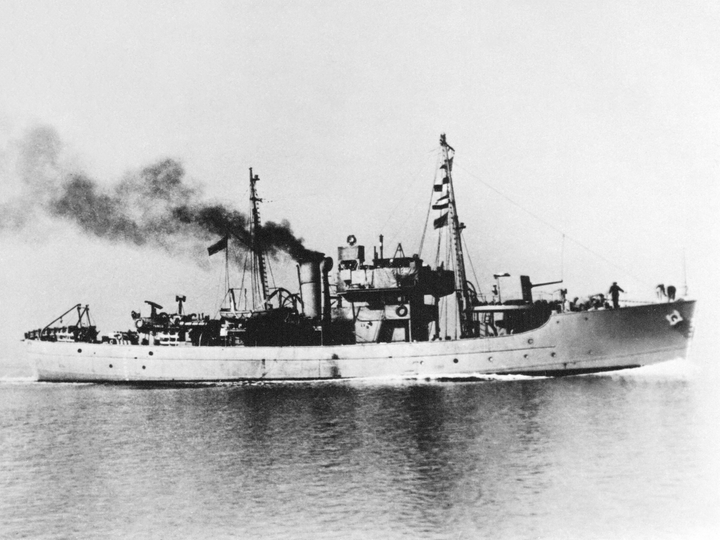 HMS Tango T146 Dance Class Trawler 1939-1945 Photo Print - Posters, Prints, & Visual Artwork - by Hampshire Prints (image 1 of 9)