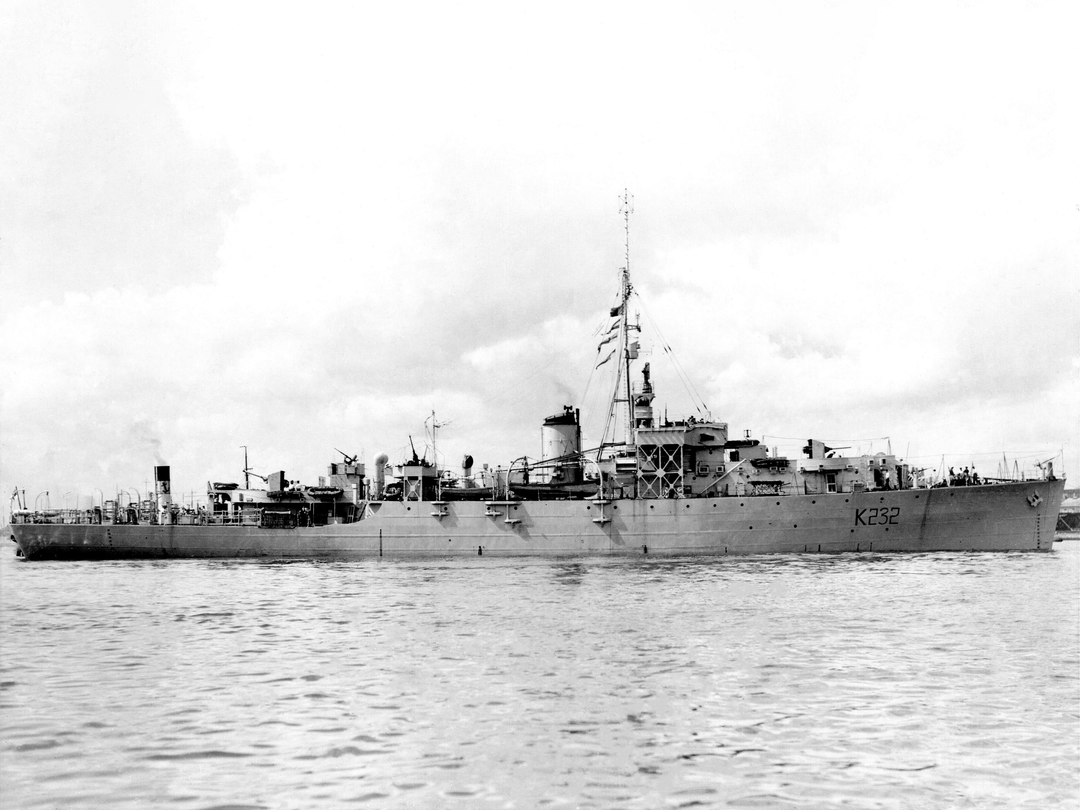 HMS Tay K232 River Class Frigate 1942 Photo Print - Posters, Prints, & Visual Artwork - by Hampshire Prints (image 1 of 9)