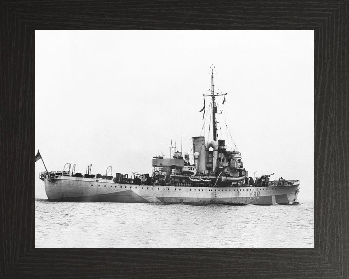HMS Totland Y88 Banff Class Sloop September 1943 Photo Print - Posters, Prints, & Visual Artwork - by Hampshire Prints (image 3 of 9)