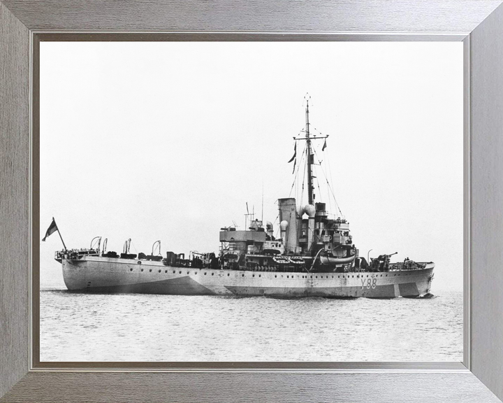 HMS Totland Y88 Banff Class Sloop September 1943 Photo Print - Posters, Prints, & Visual Artwork - by Hampshire Prints (image 7 of 9)