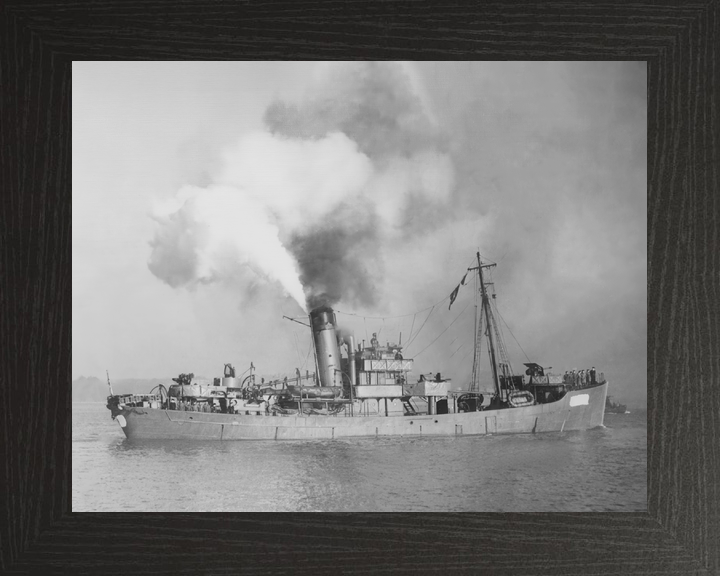 HMS Turquoise T45 Trawler January 1944 Photo Print - Posters, Prints, & Visual Artwork - by Hampshire Prints (image 3 of 9)