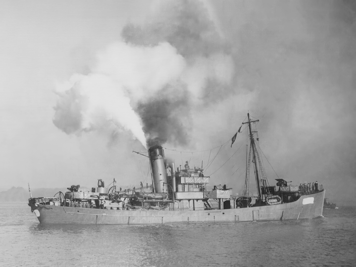HMS Turquoise T45 Trawler January 1944 Photo Print - Posters, Prints, & Visual Artwork - by Hampshire Prints (image 1 of 9)