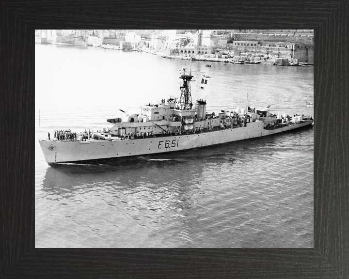HMS Veryan Bay K651 Bay Class Frigate c1950 Photo Print - Posters, Prints, & Visual Artwork - by Hampshire Prints (image 3 of 9)