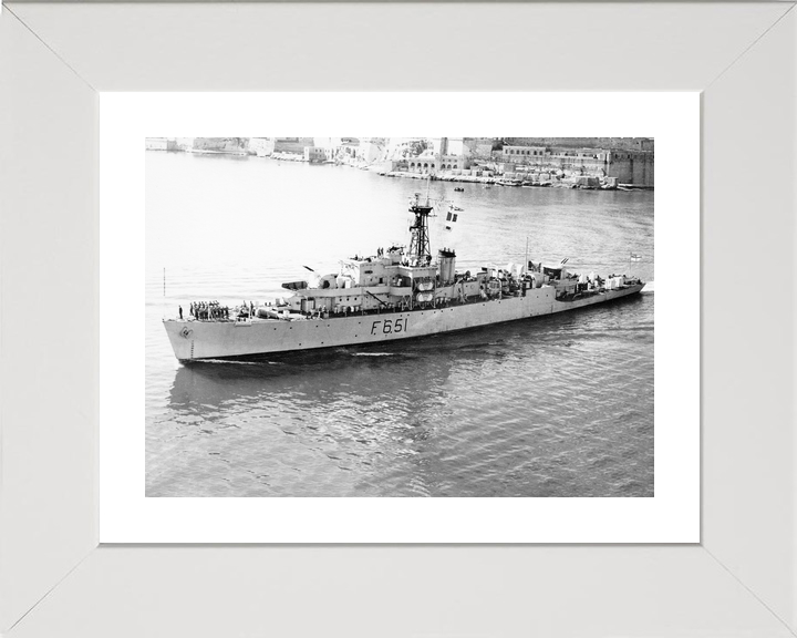 HMS Veryan Bay K651 Bay Class Frigate c1950 Photo Print - Posters, Prints, & Visual Artwork - by Hampshire Prints (image 4 of 9)
