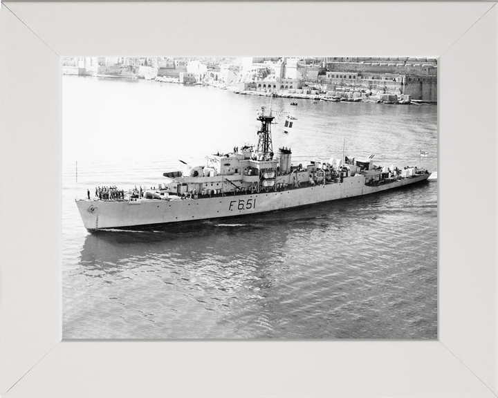 HMS Veryan Bay K651 Bay Class Frigate c1950 Photo Print - Posters, Prints, & Visual Artwork - by Hampshire Prints (image 5 of 9)