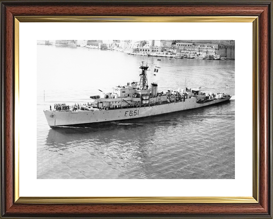 HMS Veryan Bay K651 Bay Class Frigate c1950 Photo Print - Posters, Prints, & Visual Artwork - by Hampshire Prints (image 8 of 9)