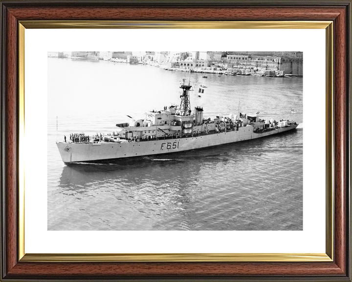 HMS Veryan Bay K651 Bay Class Frigate c1950 Photo Print - Posters, Prints, & Visual Artwork - by Hampshire Prints (image 8 of 9)