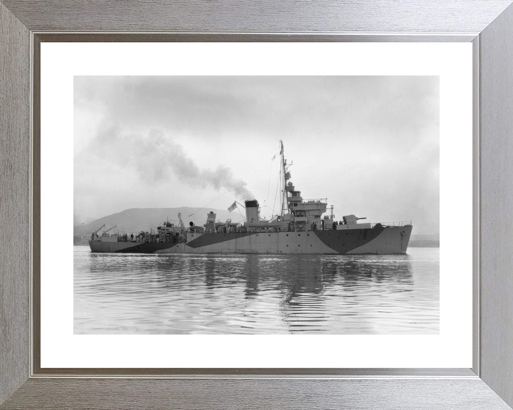 HMS Rinaldo J225 Algerine Class Minesweeper Starboard View Photo Print - Posters, Prints, & Visual Artwork - by Hampshire Prints (image 6 of 9)