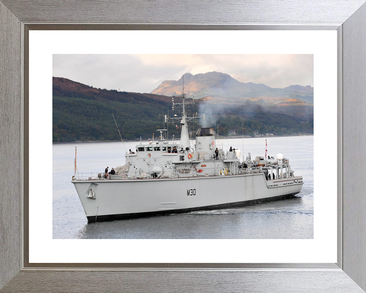 HMS Ledbury M30 Hunt Class Minesweeper 2010 Photo Print - Posters, Prints, & Visual Artwork - by Hampshire Prints (image 6 of 9)