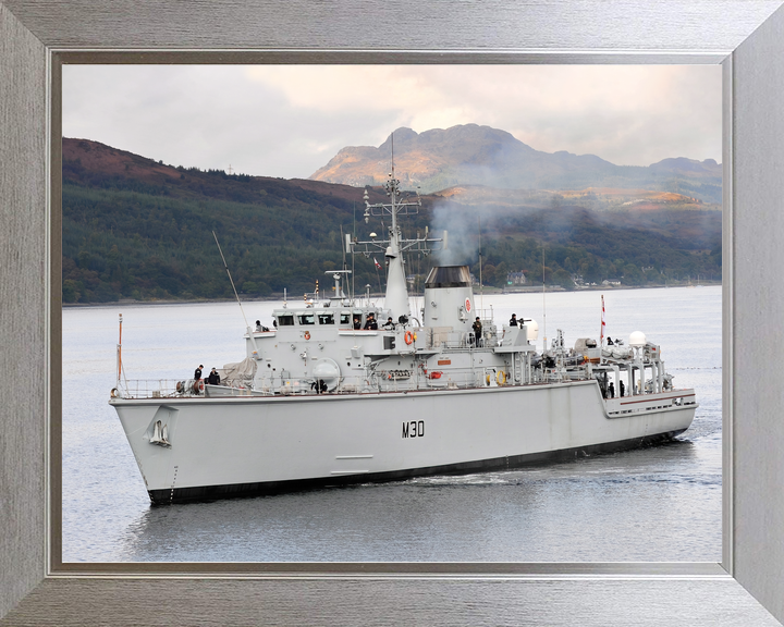 HMS Ledbury M30 Hunt Class Minesweeper 2010 Photo Print - Posters, Prints, & Visual Artwork - by Hampshire Prints (image 7 of 9)