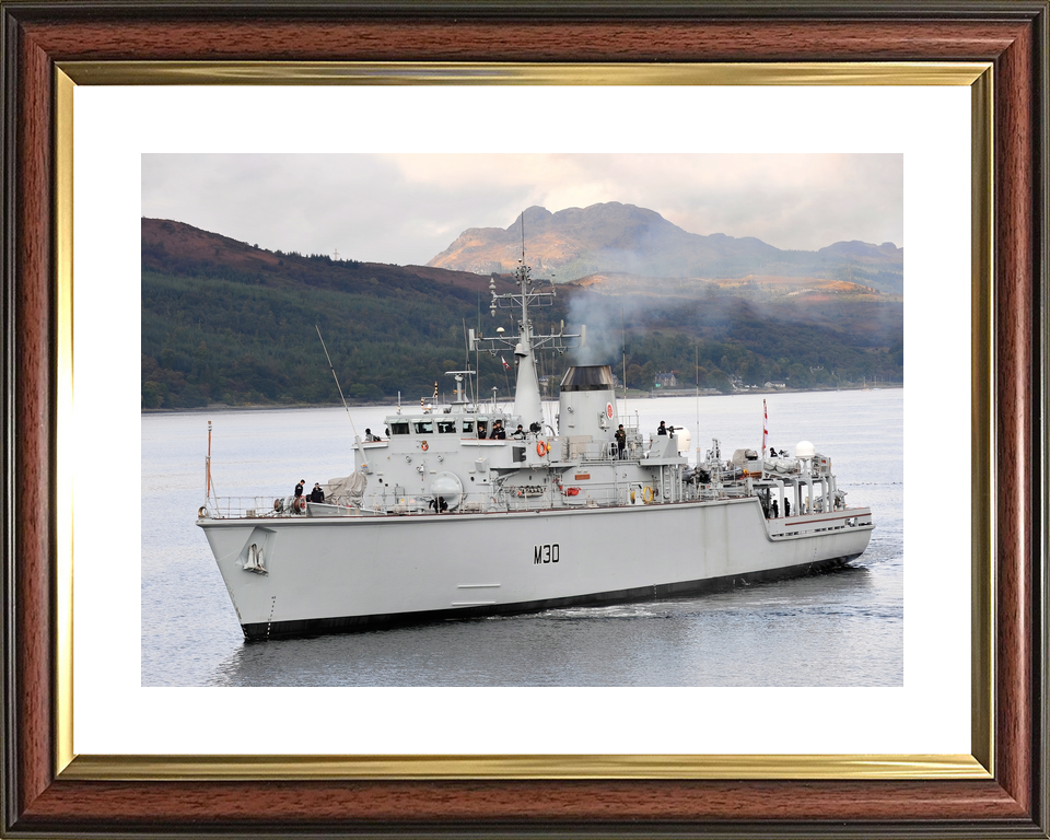 HMS Ledbury M30 Hunt Class Minesweeper 2010 Photo Print - Posters, Prints, & Visual Artwork - by Hampshire Prints (image 8 of 9)