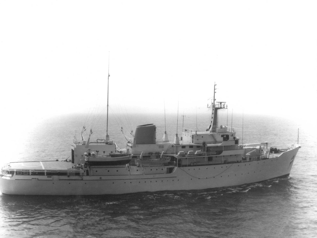 HMS Hydra (A144) Royal Navy Hecla Class Survey Vessel Starboard View Photo Print Wall Art Decor - Posters, Prints, & Visual Artwork - by Hampshire Prints (image 1 of 9)