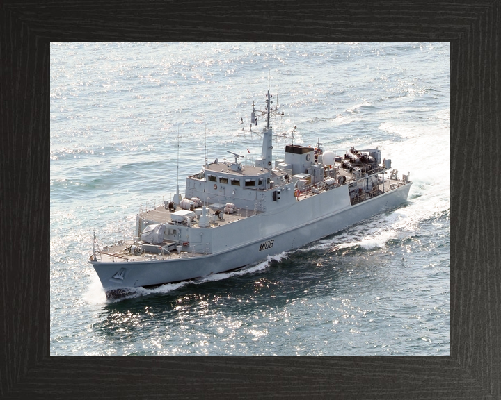 HMS Penzance M106 Sandown Class Minehunter August 2005 Port Bow View Photo Print - Posters, Prints, & Visual Artwork - by Hampshire Prints (image 3 of 9)