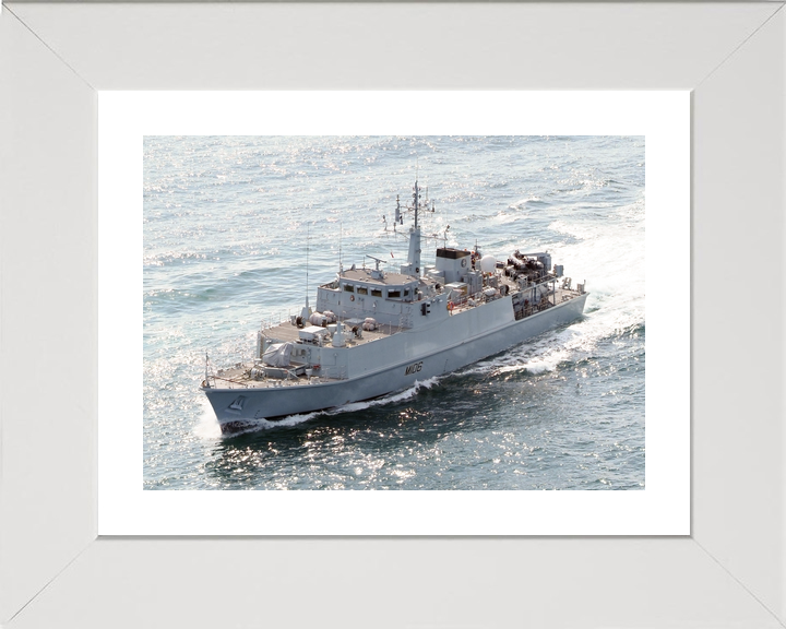 HMS Penzance M106 Sandown Class Minehunter August 2005 Port Bow View Photo Print - Posters, Prints, & Visual Artwork - by Hampshire Prints (image 4 of 9)