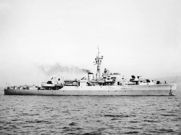 HMS Lark U11 Black Swan Class Sloop Photo Print - Posters, Prints, & Visual Artwork - by Hampshire Prints (image 1 of 9)