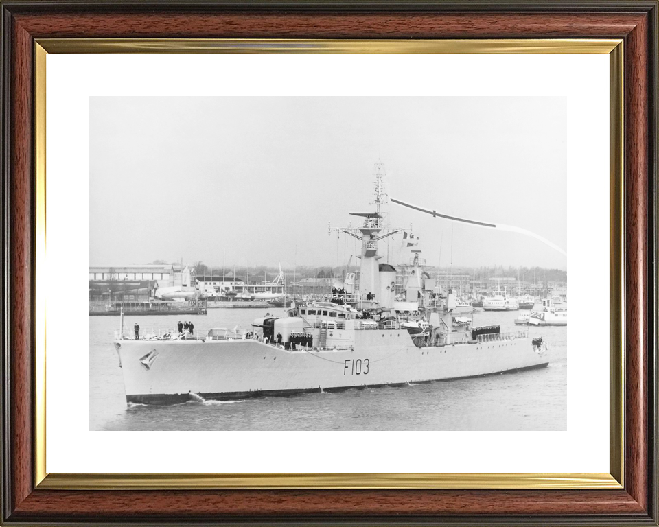 HMS Lowestoft F103 Rothesay Class Frigate 1973 Photo Print - Posters, Prints, & Visual Artwork - by Hampshire Prints (image 8 of 9)