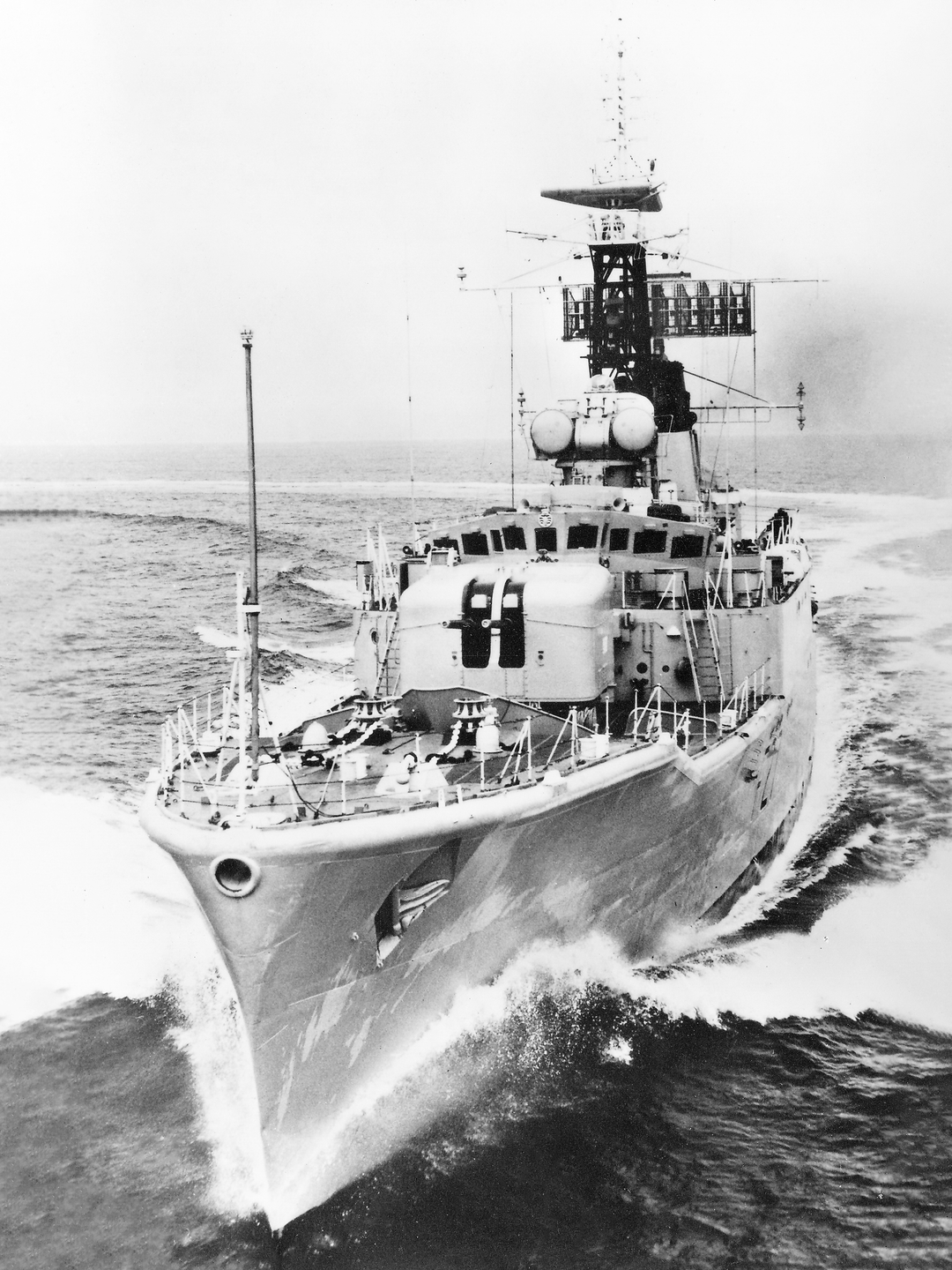 HMS Lynx F27 Leopard Class Frigate Photo Print - Posters, Prints, & Visual Artwork - by Hampshire Prints (image 1 of 9)