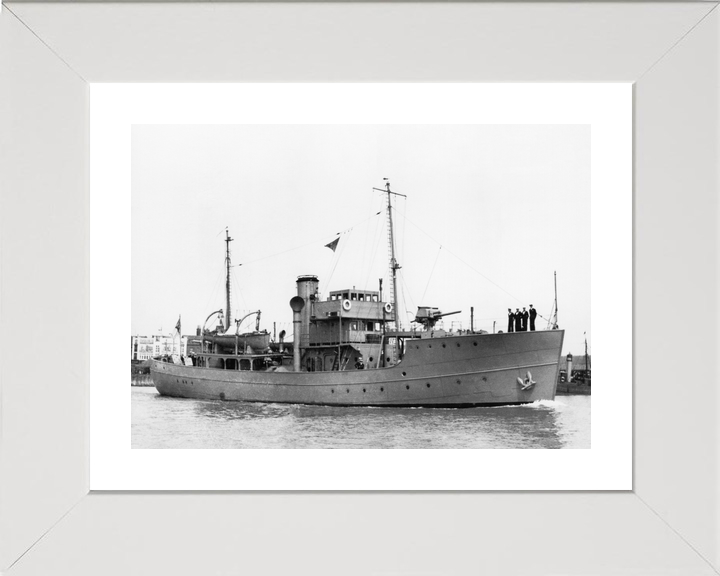 HMS Mastiff T10 Dog Class Trawler Photo Print - Posters, Prints, & Visual Artwork - by Hampshire Prints (image 4 of 9)