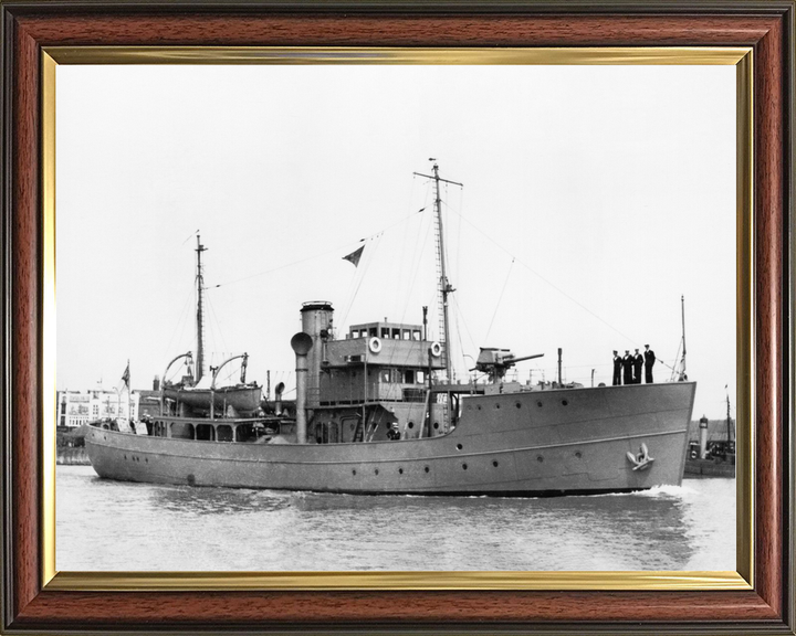 HMS Mastiff T10 Dog Class Trawler Photo Print - Posters, Prints, & Visual Artwork - by Hampshire Prints (image 9 of 9)