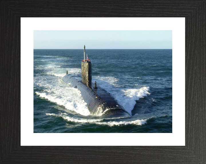 HMS Splendid S106 Swiftsure Class Submarine 2002