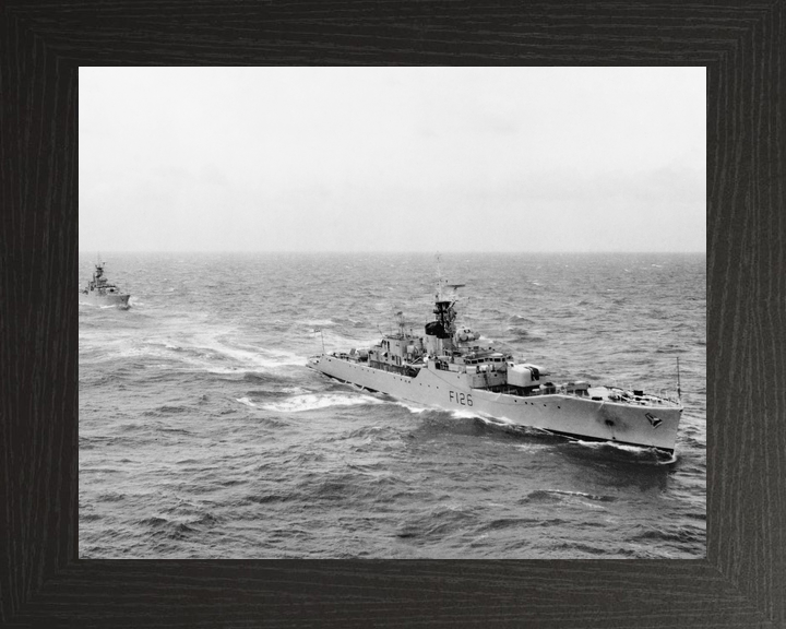 HMS Plymouth F126 Rothesay Class Frigate Underway Photo Print - Posters, Prints, & Visual Artwork - by Hampshire Prints (image 3 of 9)