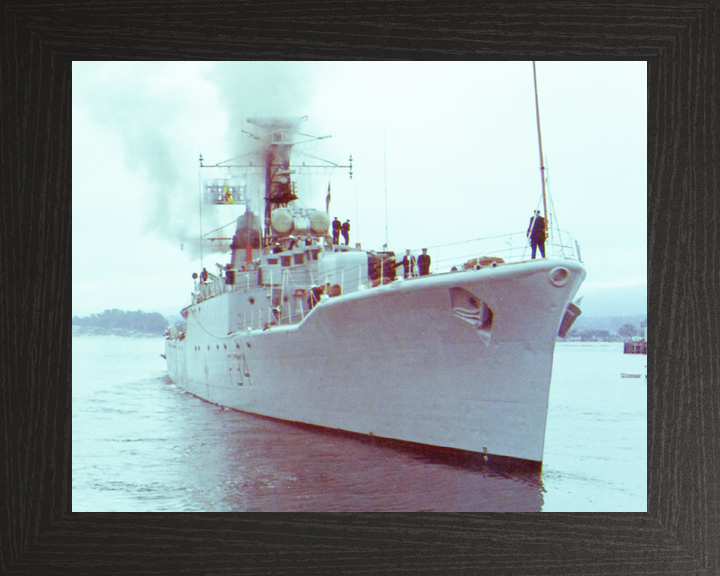 HMS Puma F34 Leopard Class Frigate Entering Harbour Photo Print - Posters, Prints, & Visual Artwork - by Hampshire Prints (image 3 of 9)