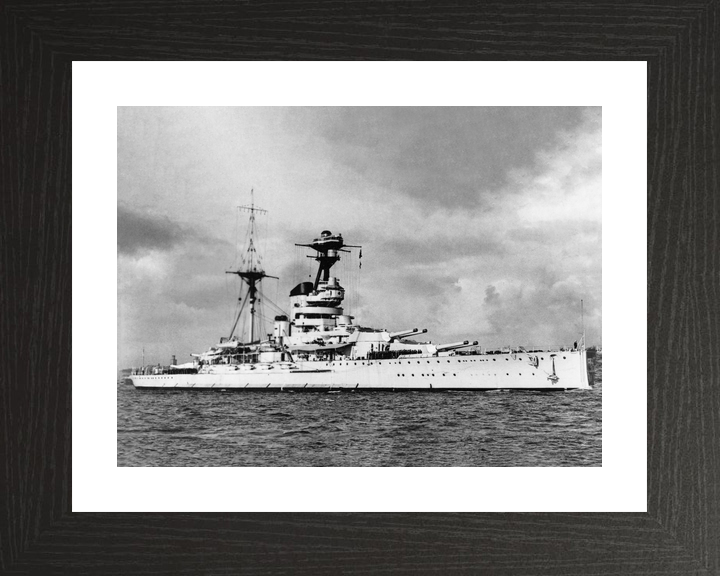 HMS Resolution 09 Revenge Class Battleship Starboard View Photo Print - Posters, Prints, & Visual Artwork - by Hampshire Prints (image 2 of 9)